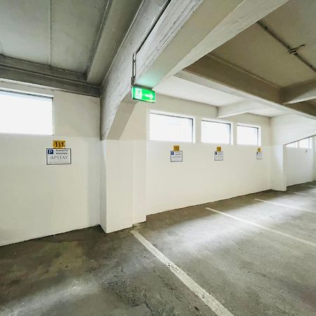 Apstay City Center Deluxe ǀ Free Parking ǀ Self Check-In Graz Esterno foto